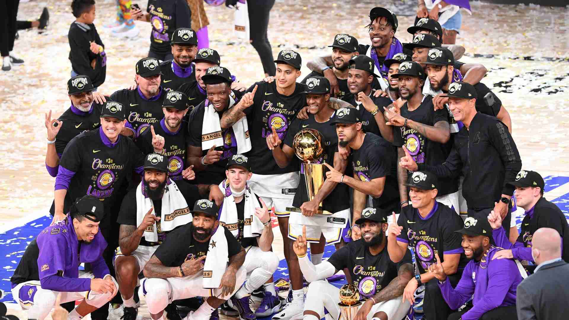 Los Angeles Lakers celebrating. (Image credits: twitter)
