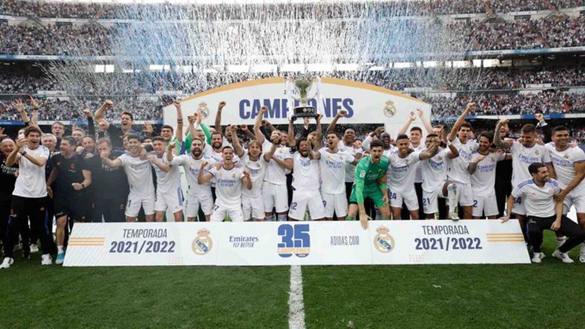 Real Madrid celebrate their 35th La Liga/ Credit: Twitter/@realmadrid