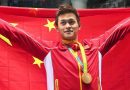Sun Yang holding China's flag (Image Credits - Instagram/ @sunyang1201)