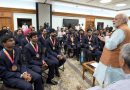 Indian winners from the Asian Para Games 2018 alongside Prime Minister Narendra Modi (Image Credits - the official website of the Prime Minister of India)